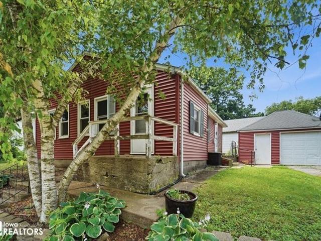 House for sale in Eldora, Iowa