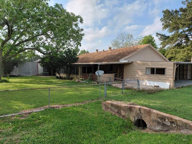 House for sale in Danbury, Texas