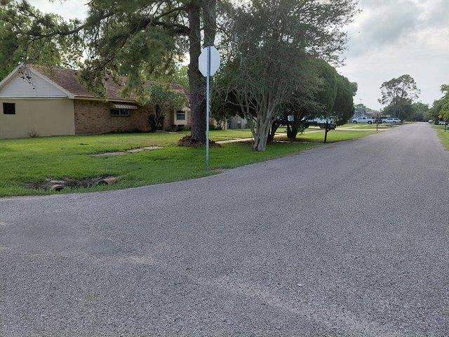 House for sale in Danbury, Texas