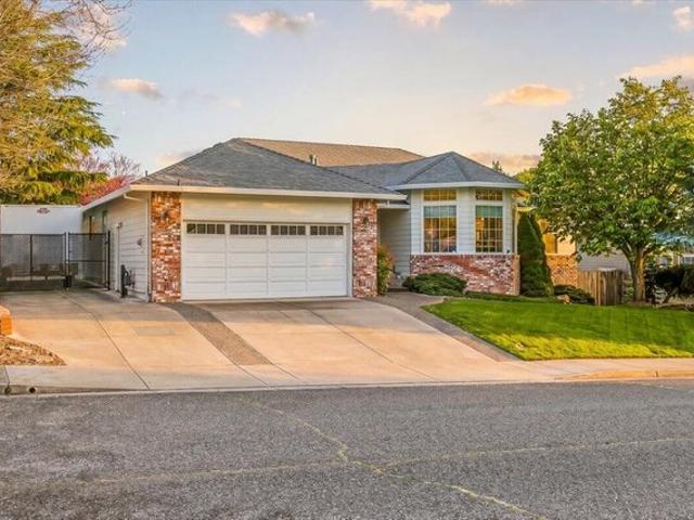 House for sale in Oregonia