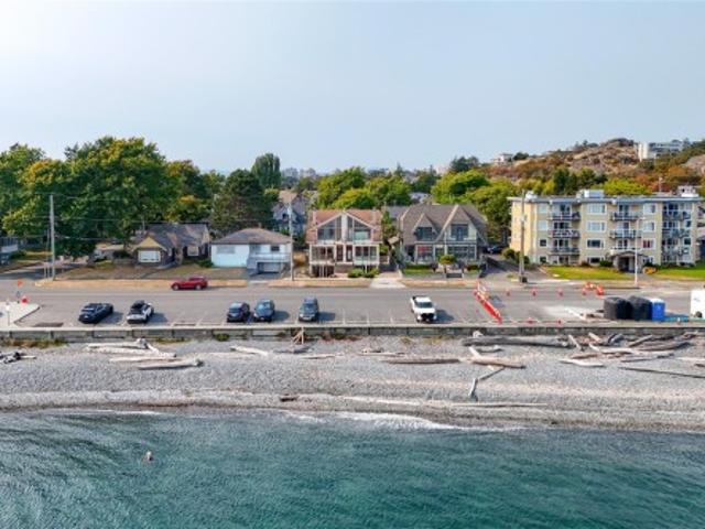 House for sale in Victoria, British Columbia