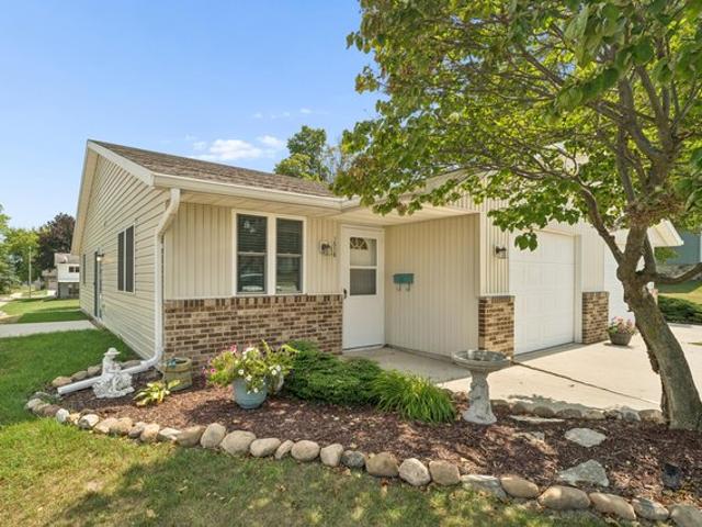 House for sale in New Holstein, Wisconsin