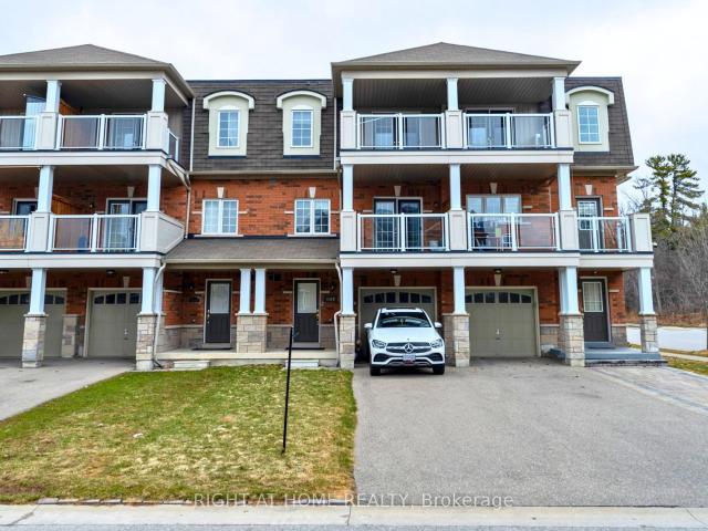 Townhouse for sale in Woburn, Ontario