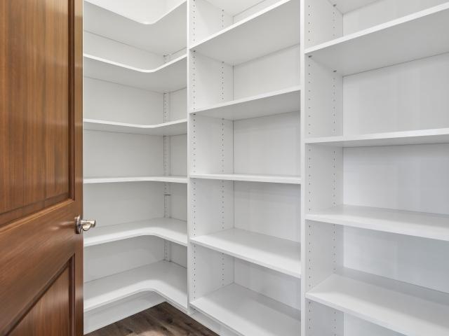 Condo for sale in Oconomowoc, Waukesha County