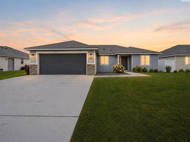 House for sale in Benton City, Washington