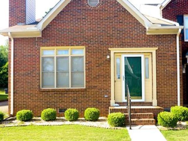 Townhouse for sale in Anniston, Alabama