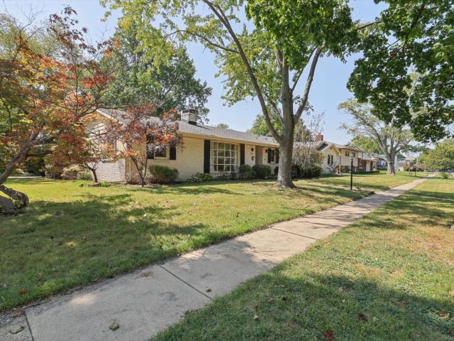 House for sale in Devonshire, Champaign