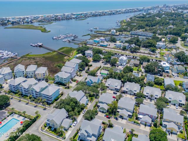 Townhouse for sale in Carolina Beach, North Carolina