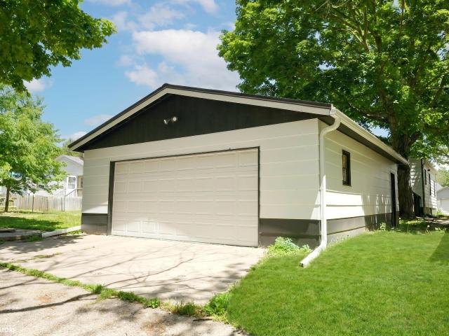 House for sale in Burlington, Iowa