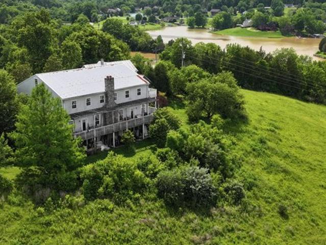 House for sale in Sparta, Kentucky