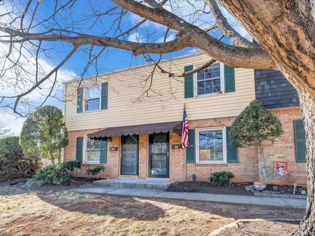 Condo for sale in Virginia