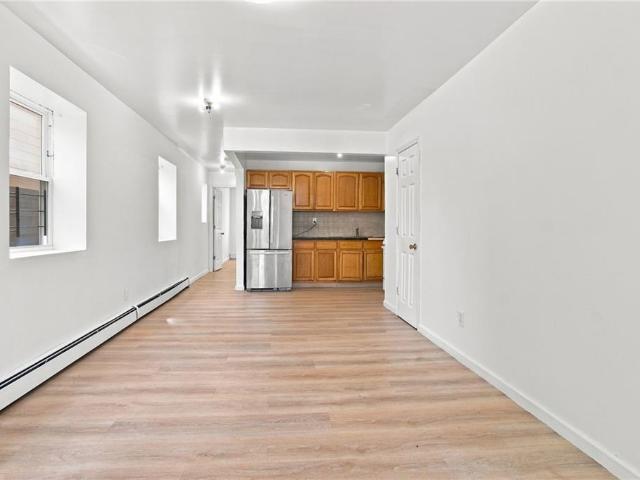House for sale in Wave Crest, New York
