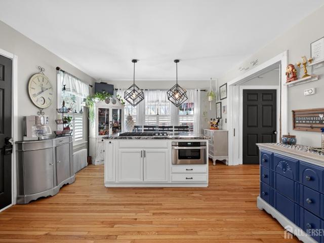 House for sale in Middlesex, New Jersey