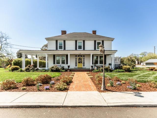 House for sale in Appomattox, Appomattox County