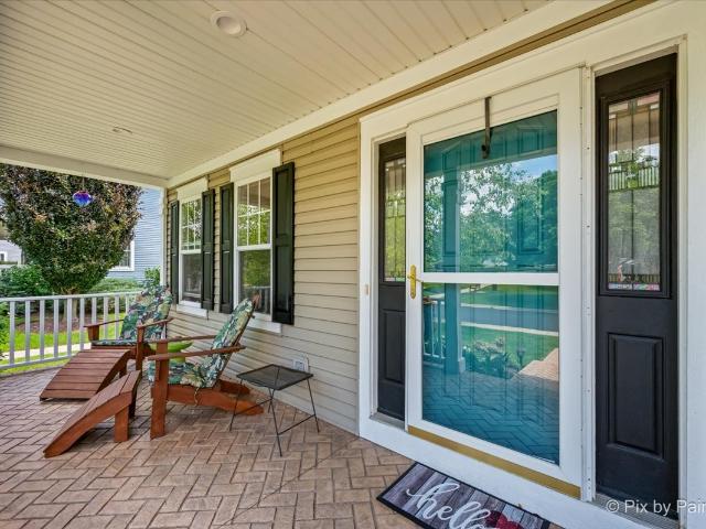 House for sale in Mchenry, Illinois