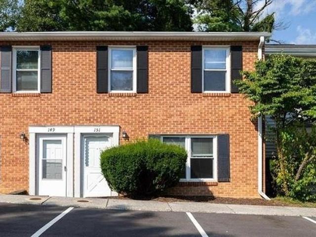 Townhouse for sale in Virginia