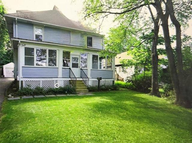 House for sale in Valhalla, New York