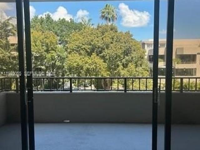 Condo for sale in Key Biscayne, Miami-Dade County