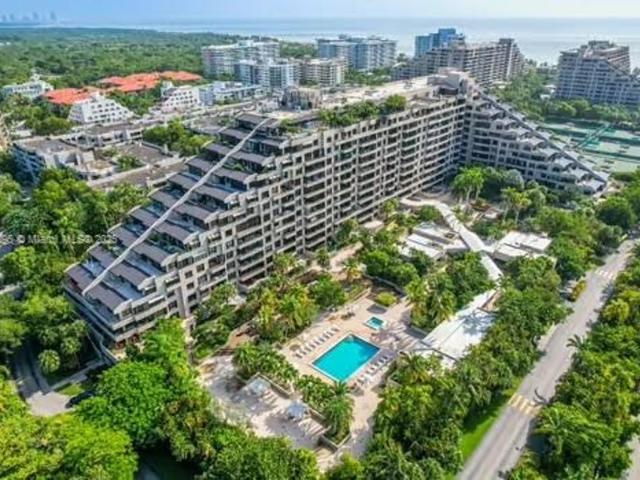 Apartment for rent in Key Biscayne