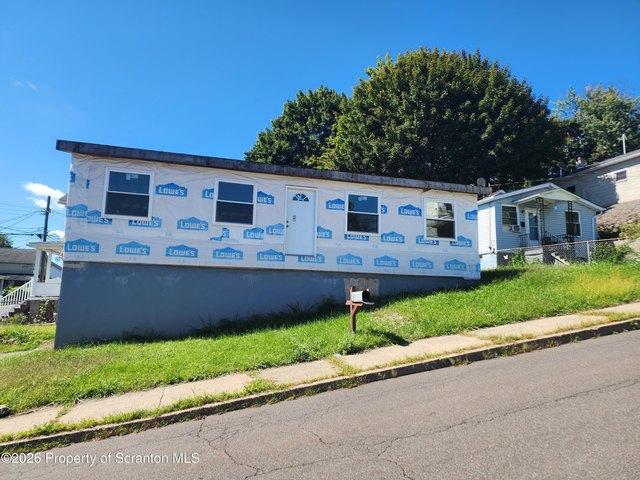 House for sale in Plymouth, Pennsylvania