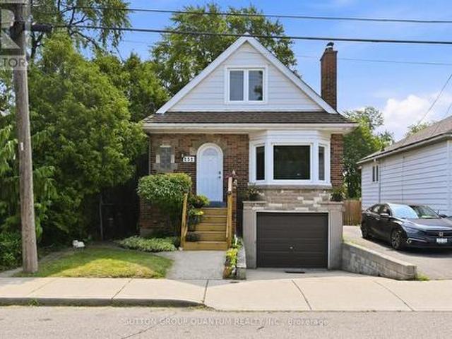 House for sale in Ancaster, Ontario