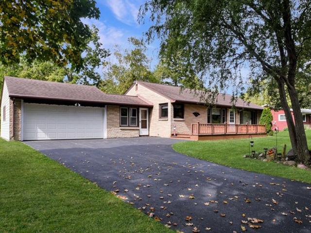 House for sale in Fredonia, Ozaukee County