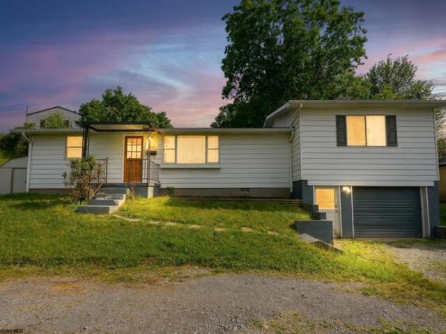 House for sale in Morgantown, West Virginia