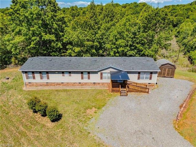 House for sale in Pilot Mountain, North Carolina