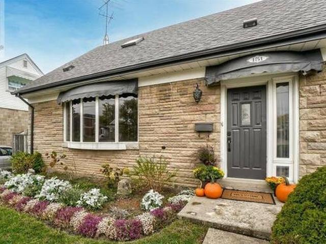 House for sale in Ancaster, Ontario