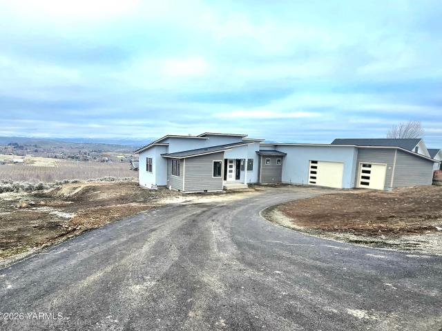 House for sale in Selah, Washington
