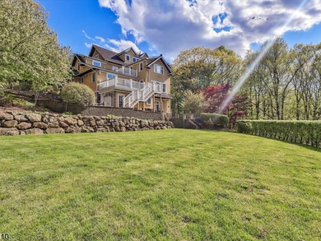 House for sale in Mountain Lakes, New Jersey