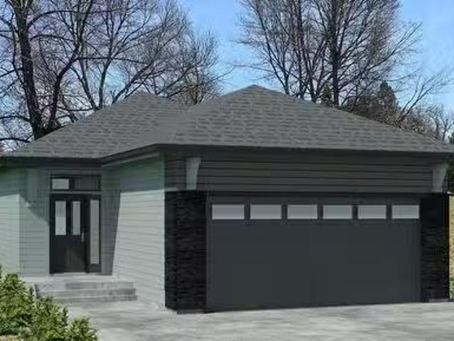 House for sale in Saskatoon, Saskatchewan
