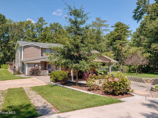 House for sale in Hampstead, North Carolina