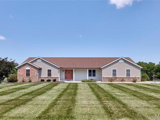 House for sale in Troy, Missouri