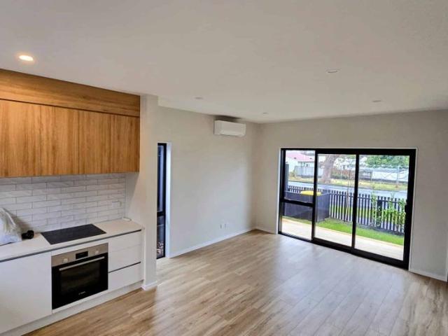 House for rent in Point England