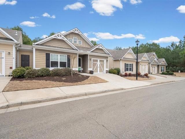 Townhouse for sale in Canton, Georgia