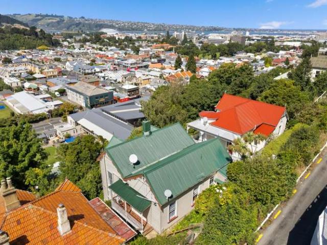 House for sale in Otakou
