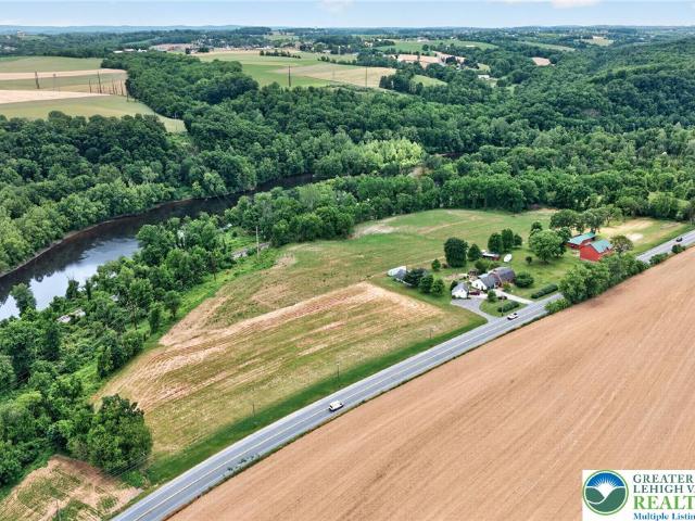 House for sale in Danielsville, Pennsylvania