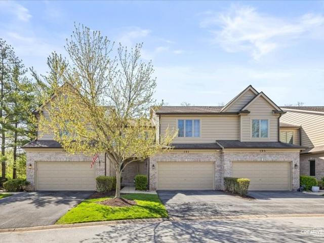 Townhouse for sale in Willow Springs, Illinois