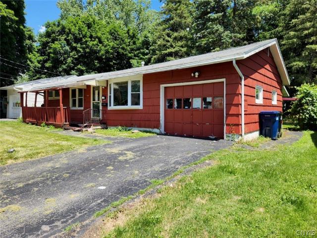 House for sale in Syracuse, New York