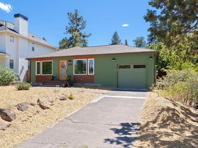 House for sale in Oregonia