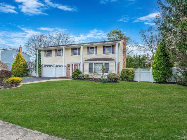 House for sale in Bohemia, New York