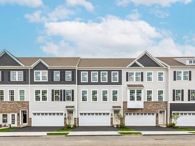 Townhouse for sale in Tinton Falls