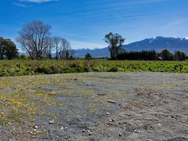 Land for sale in Marlborough
