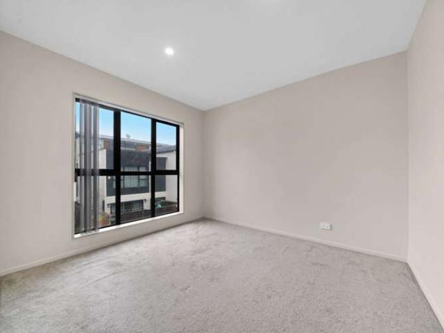 Townhouse for sale in Manurewa