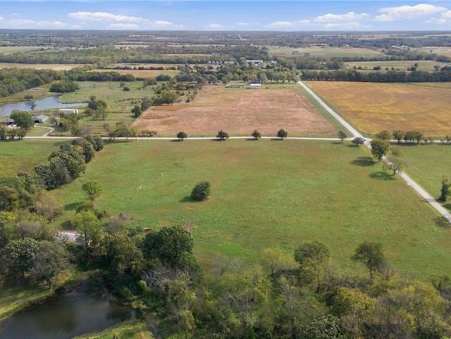 Land for sale in De Soto, Johnson County