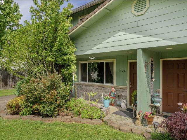 Townhouse for sale in Oregonia