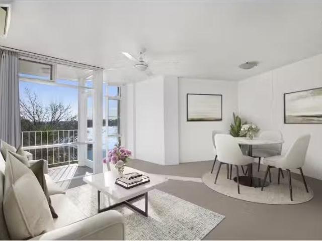 Apartment for rent in Lower North Shore, Sydney