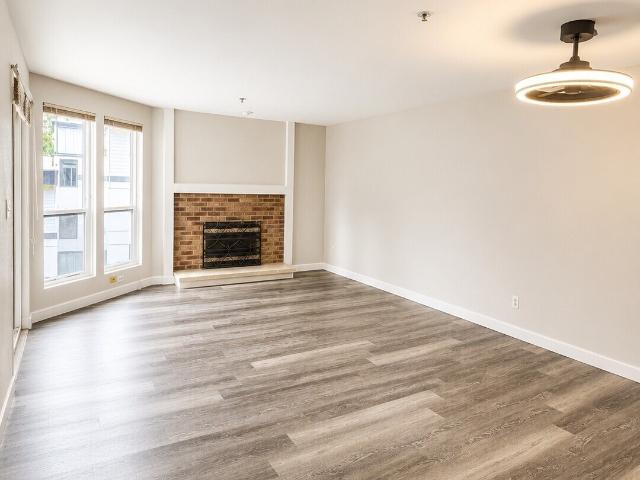 Condo for sale in Tukwila, Washington