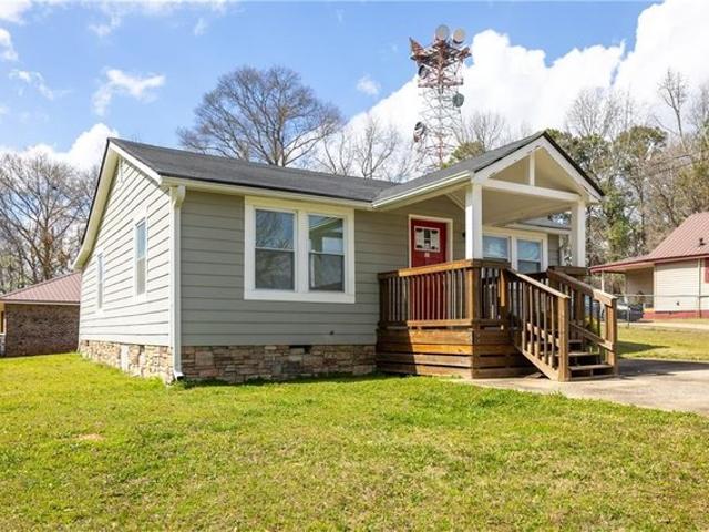 House for sale in Opelika, Alabama